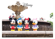 Load image into Gallery viewer, HEROCROSS CFS #008 Hoopy Daisy Duck